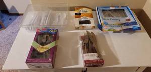 lot 166 image: Plastic Cutlery.