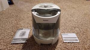 lot 174 image: Holmes Humidifier.