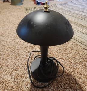 lot 178 image: Desk Lamp.