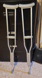 lot 202 image: Crutches and Foot Boot.