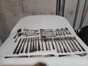 lot 221 image: Silverplate Cutlery.