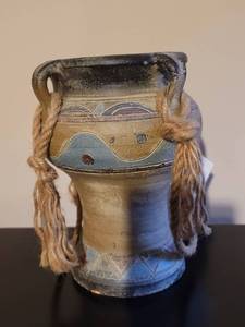 lot 231 image: River Junction Pottery.