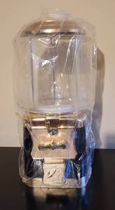 lot 239 image: NEW Vintage Vendworx Gumball Candy Machine. Has Key.