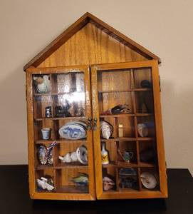 lot 265 image: Knick Knacks and Shadow Box.