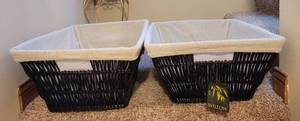 lot 266 image: (2) Matching Willow Baskets.