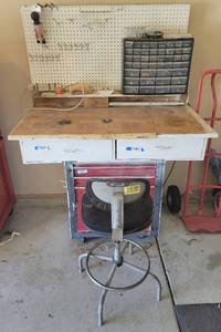 lot 300 image: Tool Table on Wheels, with Stool.