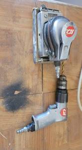 lot 302 image: Campbell Hausfeld Air Sander and Drill.