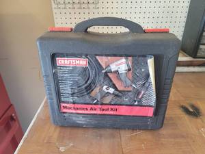 lot 305 image: Craftsman Mechanics Air Tool Kit.