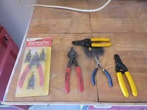 lot 307 image: Hand Tools.