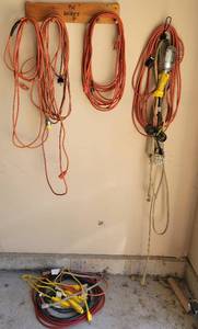 lot 347 image: Various extension cords & drop light