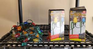 lot 358 image: Christmas lights wyard stakes