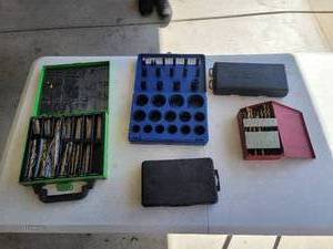 lot 359 image: Various drill bits  O-Rings kit & screwdriver bits