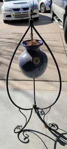 lot 368 image: Plant stand wplanter