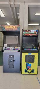lot 2500 image: Marvel Super Heros and Multicade Arcade Games