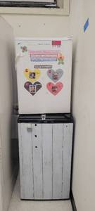 lot 2520 image: Lot of 2 Haier Household Mini Refrigerators