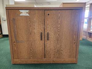 lot 13508 image: Storage Cabinet