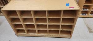 lot 13665 image: Jonti Craft Childrens Art Storage Unit