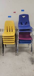 lot 2531 image: Total of 10 Assorted Stackable School Chairs