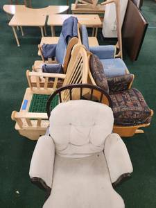 lot 13532 image: Lot of 5 Glider Rocking Chairs&nbsp
