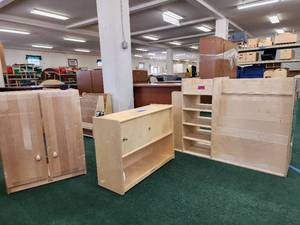 lot 13542 image: Lot of Kaplan and Community Childrens Furniture