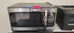 lot 13740 image: Hamilton Beach Microwave