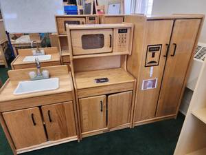 lot 13583 image: Set of 3 Kaplan Kitchen Playset