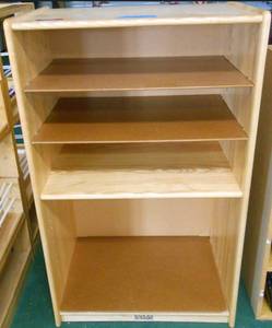 lot 13501 image: Kaplan Early Learning Co. Book Shelf