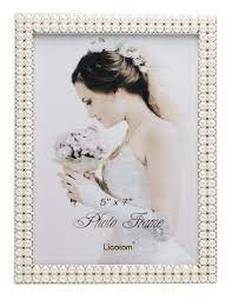 lot 3779 image: Licotom Photo Frame 5x7in