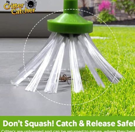lot 54526 image: My Critter Catcher - Spider and Insect Catcher Catch and Release Safely (Retail $22.95)