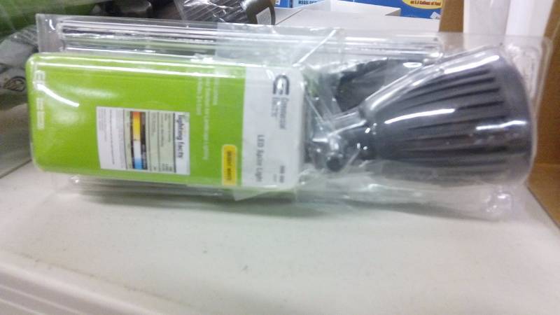 lot 6853 image: 2 commercial electric led spike light