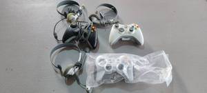 lot 3621 image: Set Of Xbox 360 Controllers And Headsets