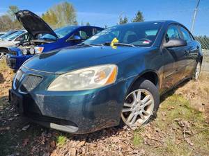 lot 2582 image: 2006 Pontiac G6, Green