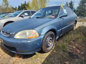 lot 2562 image: 1997 Honda Civic, Blue