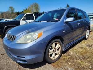 lot 2579 image: 2003 Toyota Matrix, Blue