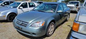 lot 2585 image: 2004 Nissan Altima, Green