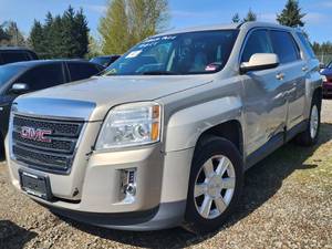 lot 2599 image: 2010 GMC Terrain, Tan