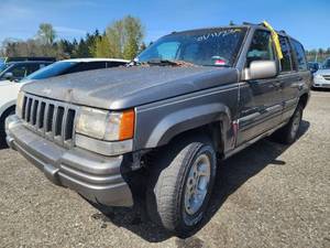 lot 2606 image: 1998 Limited Grand Cherokee Jeep VS 4X4, Gray
