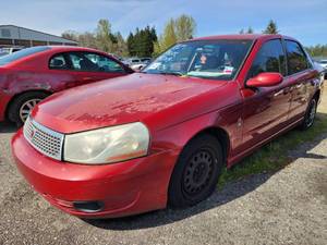 lot 2609 image: 2003 Saturn L200, Red