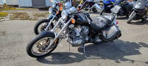 lot 2616 image: 1993 Yamaha Motorcycle