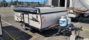 lot 2630 image: 2018 Rockwood Freedom By Forest River Popup Style Camper