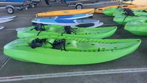lot 2680 image: 10ft Lifetime Manta Lime Green Kayak