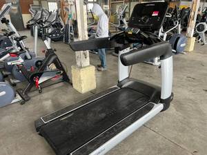 lot 3600 image: Life Fitness Treadmill