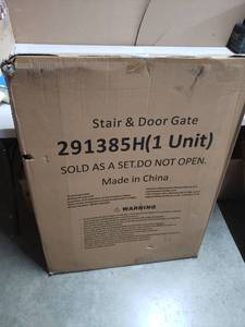 lot 2372 image: Metal Stair And Door Gate, White