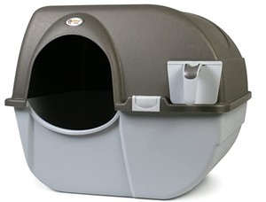 lot 5872 image: Omega Paw Self Cleaning Kitty Litter Box