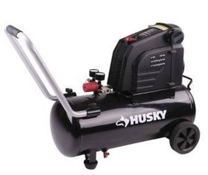 lot 1312 image: 8G 150 PSI Hotdog Air Compressor