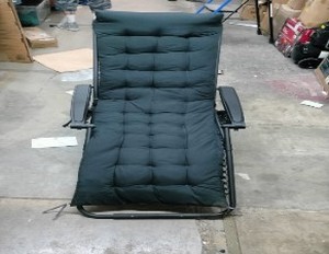 lot 3405 image: Foldable Recliner Chair