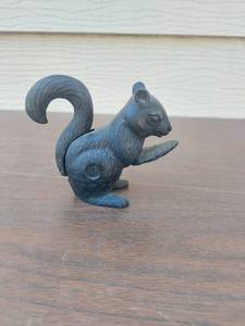 lot 6003 image: Cast Iron Squirrel Nut Cracker