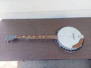lot 6011 image: Trump Banjo