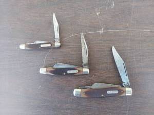 lot 6012 image: 3 Old Timer pocket knives