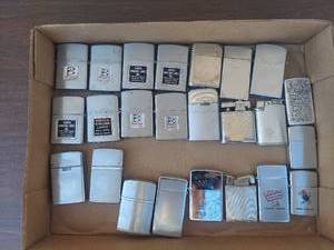 lot 6060 image: Large assortment of lighters